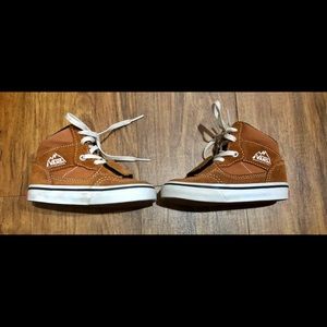 VANS Toddler Mountain Edition (Toddler Size 7)